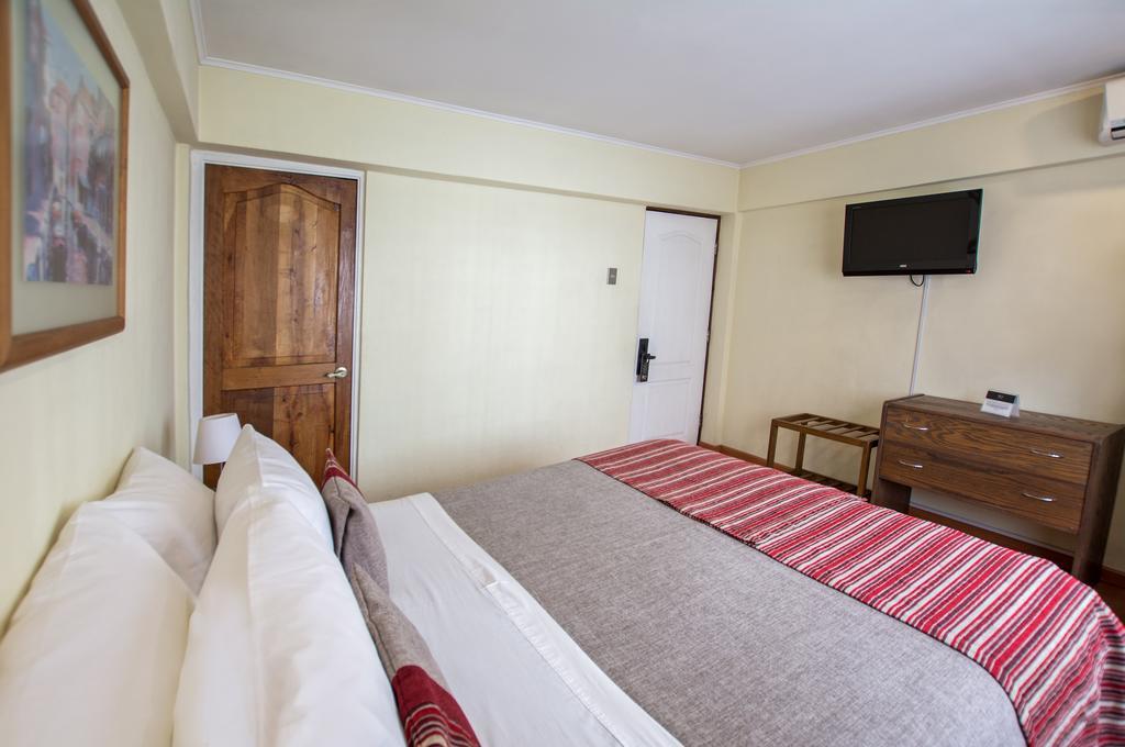 Hotel Dacarlo Santiago Kamer foto
