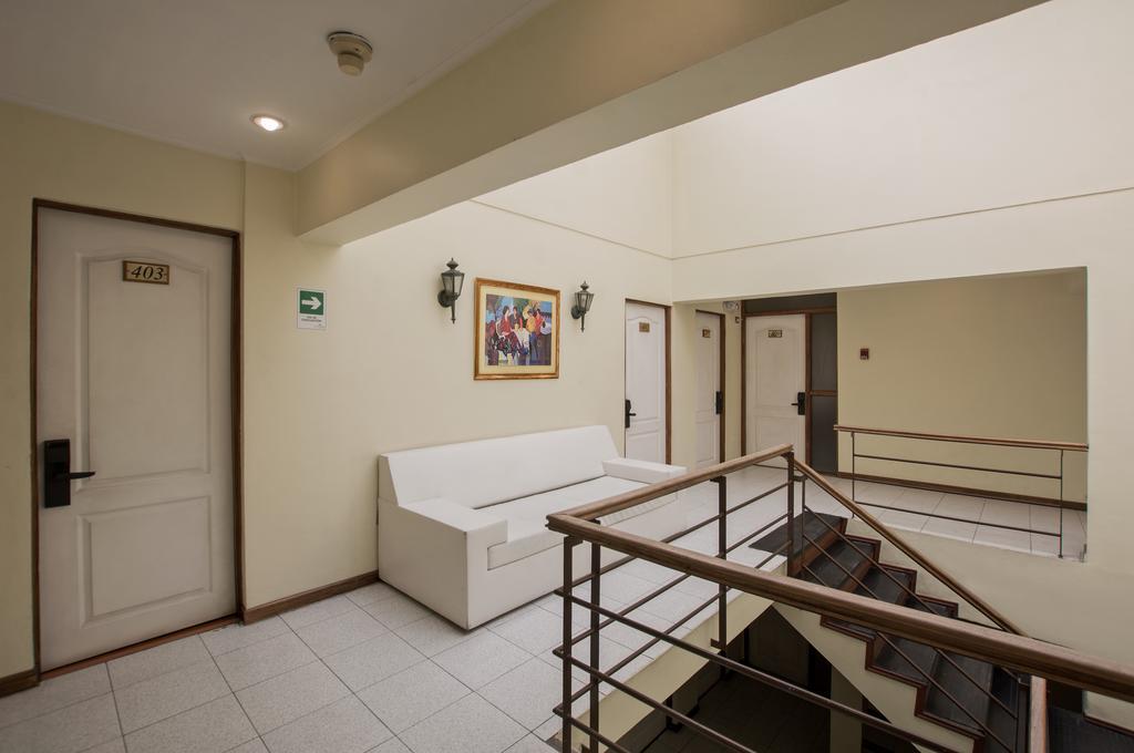 Hotel Dacarlo Santiago Buitenkant foto