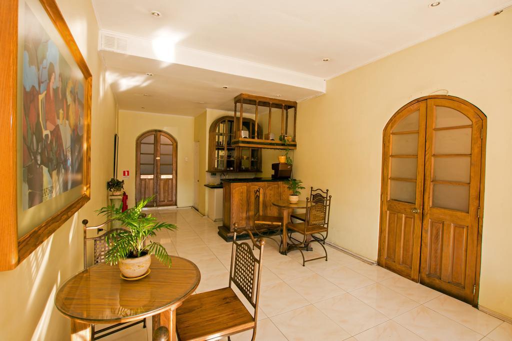 Hotel Dacarlo Santiago Buitenkant foto